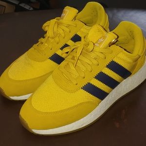 Adidas iniki boost